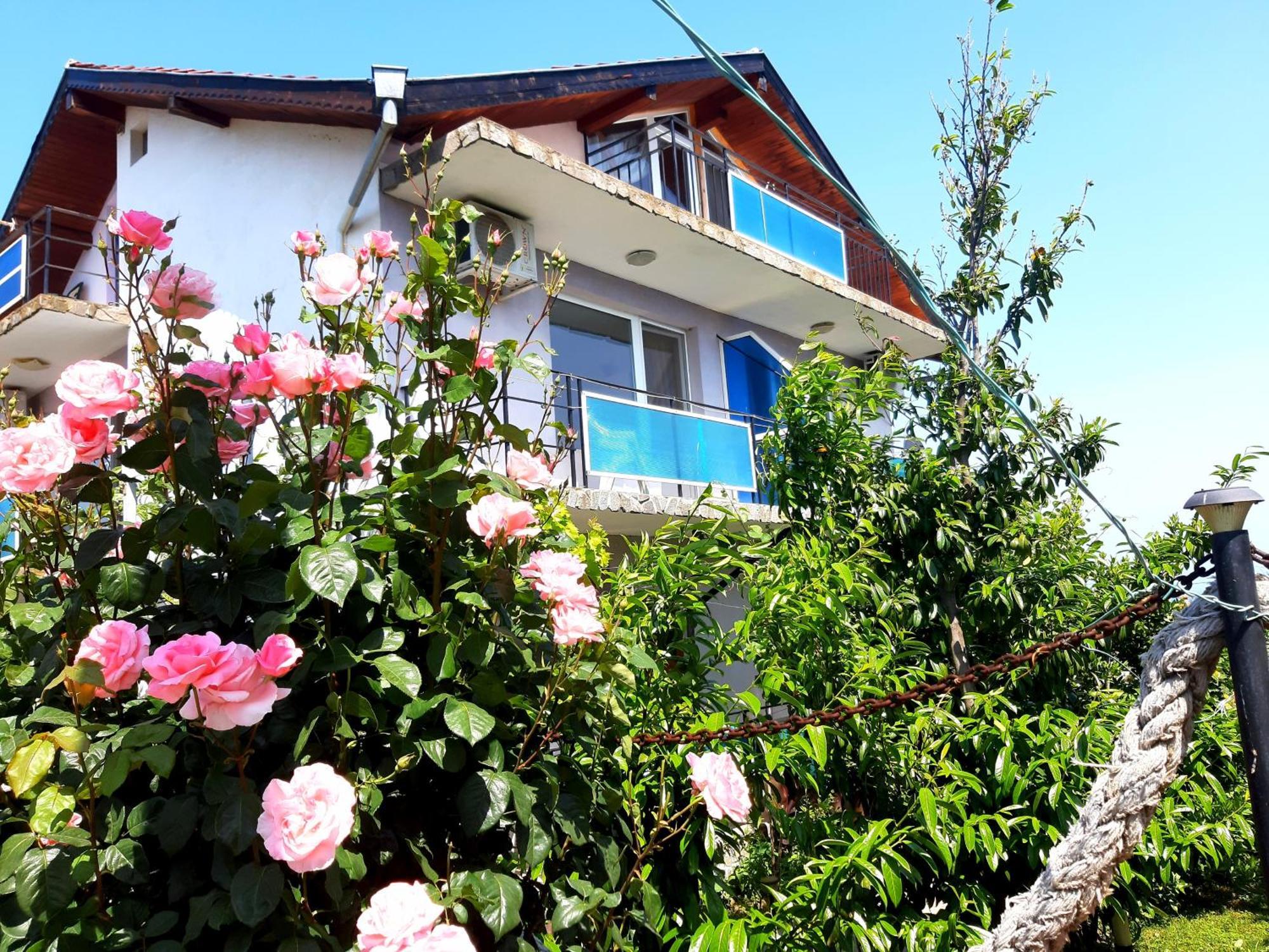 Villa Rezos Rezovo Eksteriør bilde